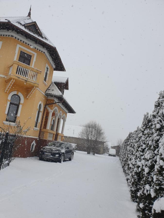 Pensiunea Onix Fagaras Exterior photo