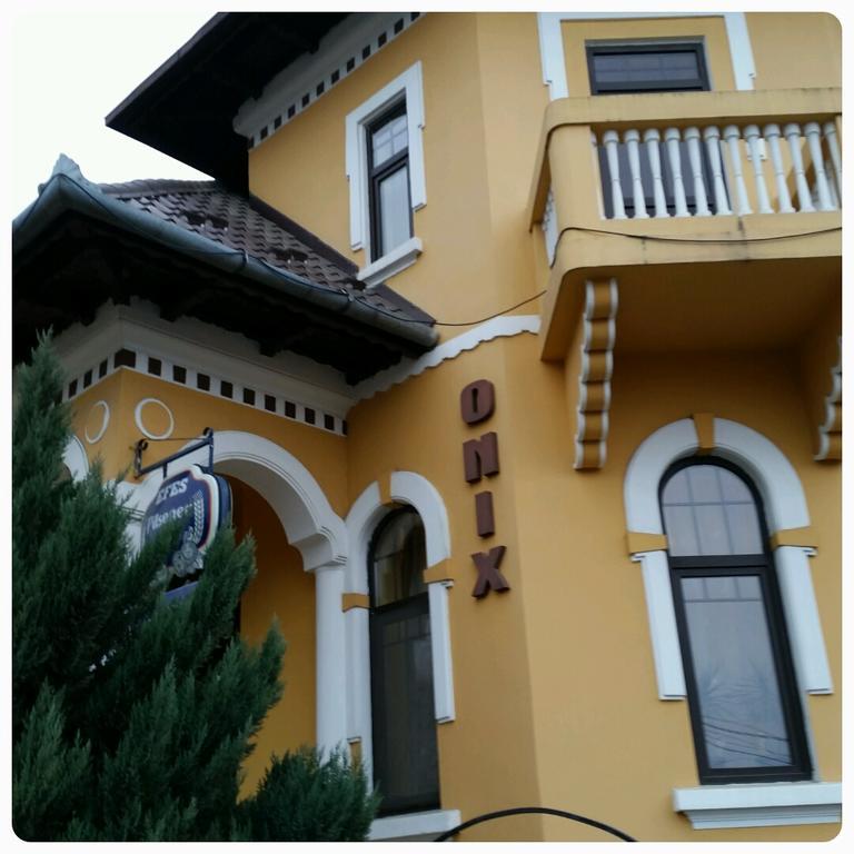 Pensiunea Onix Fagaras Exterior photo